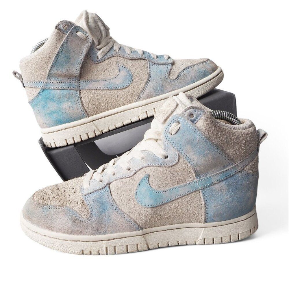Nike Dunk High SE‎ 'Clouds' Suede High Top Sneakers FD0882-400 Women's 6